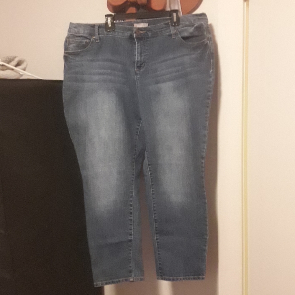 CB sz 16 blue jeans w/ bling back short inseem